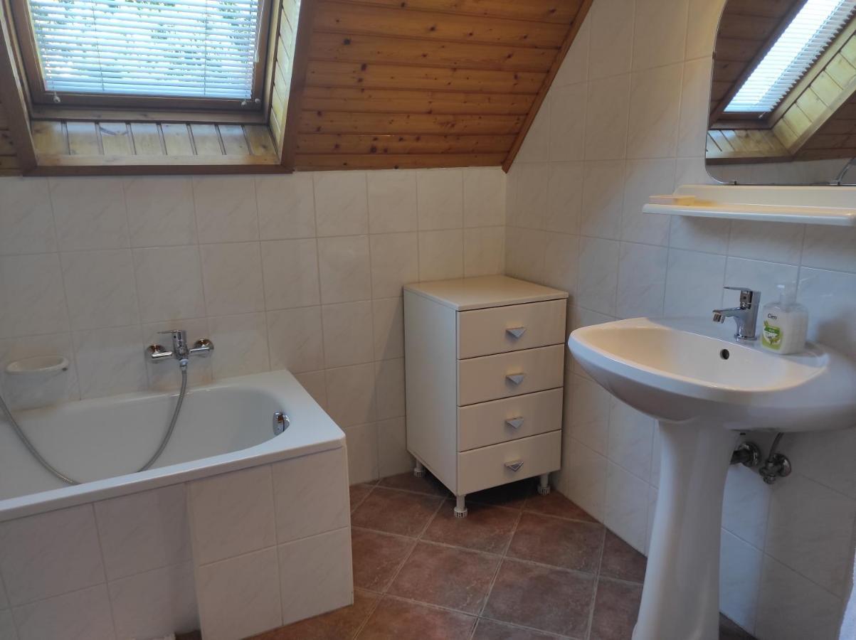 Badacsony Apartmanhaz Badacsonytomaj Buitenkant foto