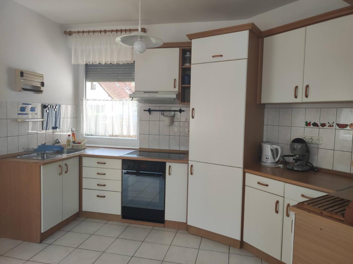 Badacsony Apartmanhaz Badacsonytomaj Buitenkant foto