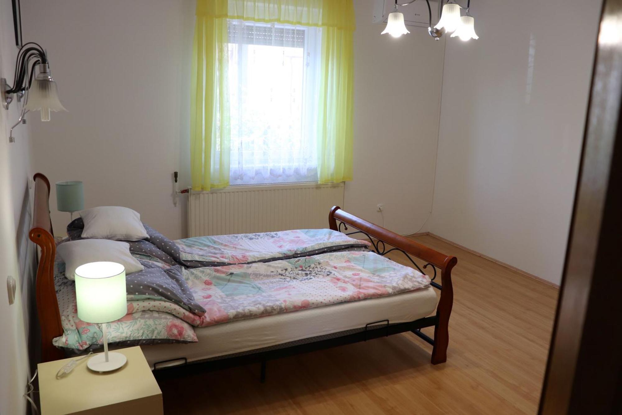 Badacsony Apartmanhaz Badacsonytomaj Buitenkant foto