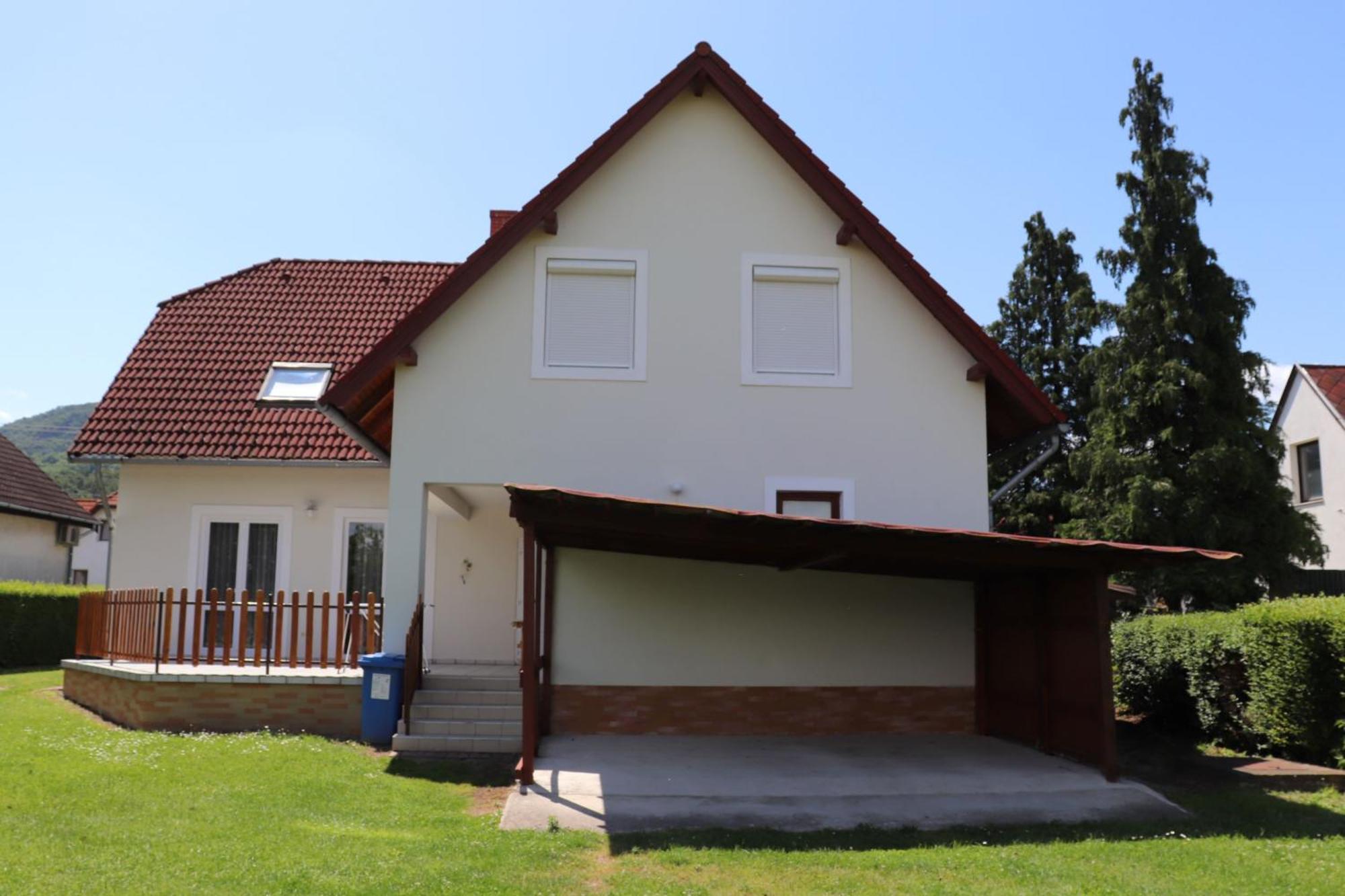 Badacsony Apartmanhaz Badacsonytomaj Buitenkant foto