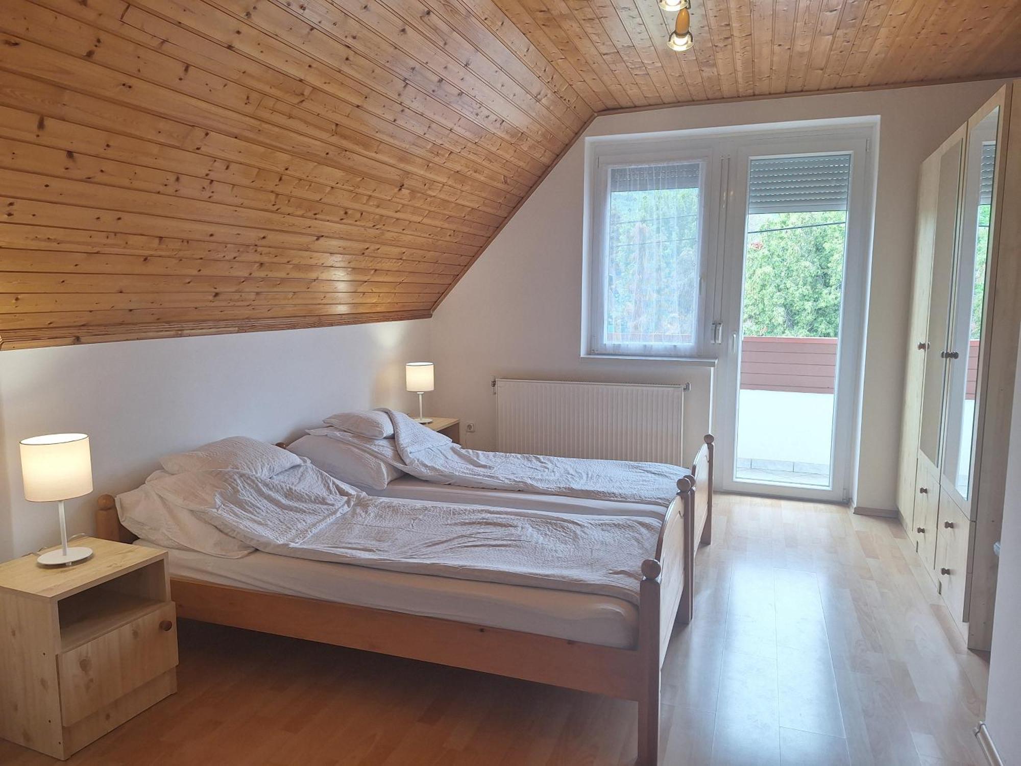 Badacsony Apartmanhaz Badacsonytomaj Buitenkant foto